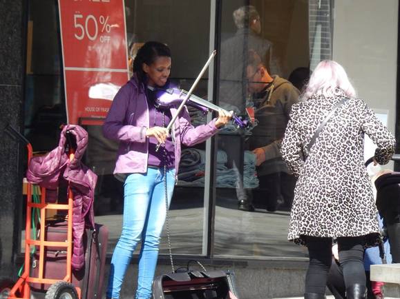 Purple fiddle Serena Lincoln violin busker